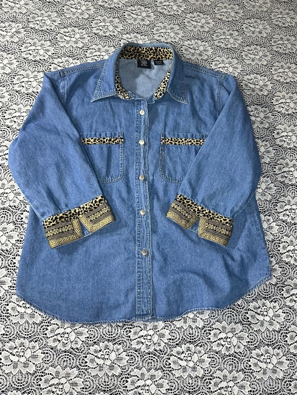 VTG Quizz Again & Co. Denim Button Up Shirt Large Animal Print Accents 90s